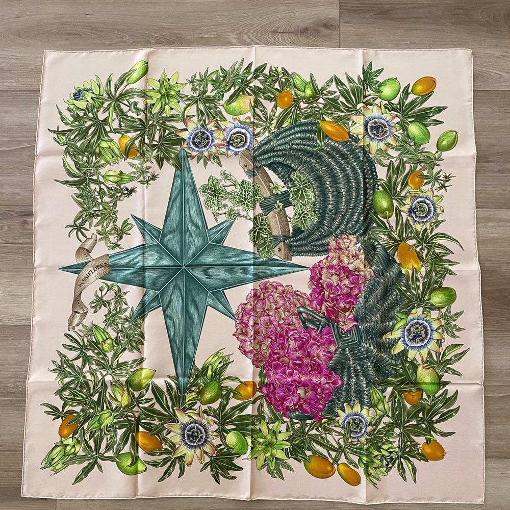 HERMES SCARF 90cm x 90cm